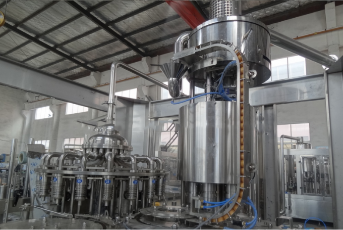A planta de enchimento carbonatada da bebida da soda/carbonatou a linha de produção do refresco 4