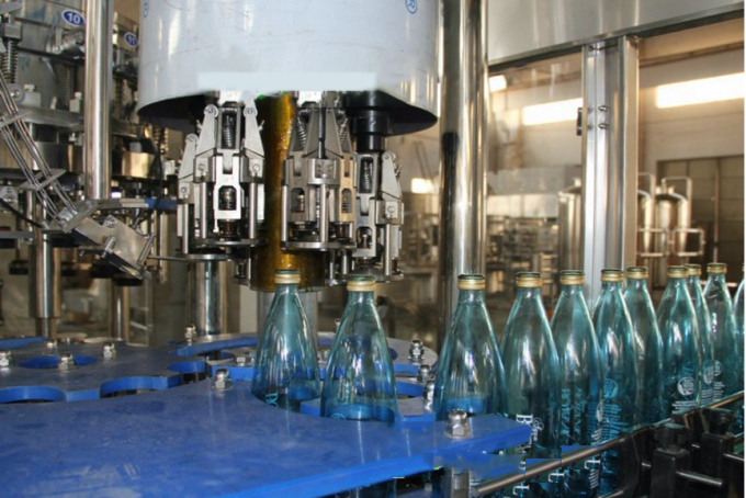 A máquina de enchimento da bebida da garrafa do ANIMAL DE ESTIMAÇÃO/carbonatou linhas de produção das bebidas 5