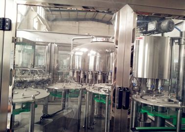 PCL Contol Carbonated Drink Filling Machine With 2000 - 4000 Bph , CE / SGS