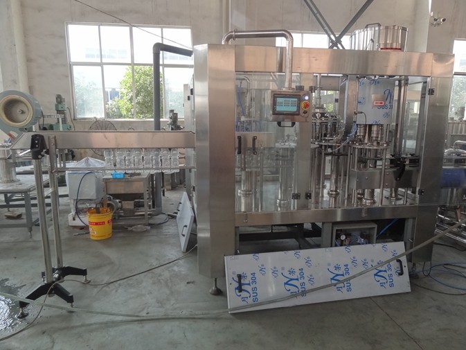 Fully Automatic Juice Filling Machine 4000BPH For Round PET Bottle