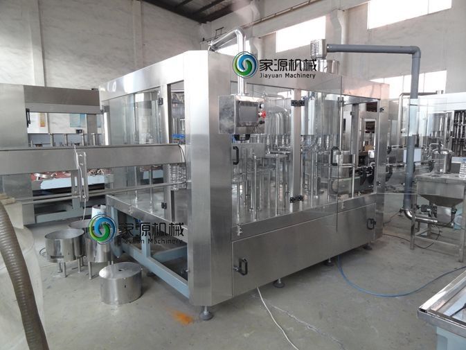 O produto comestível SUS304 avançou a máquina de engarrafamento 8000 quilograma do suco 3500 * 2200 * 2250 1