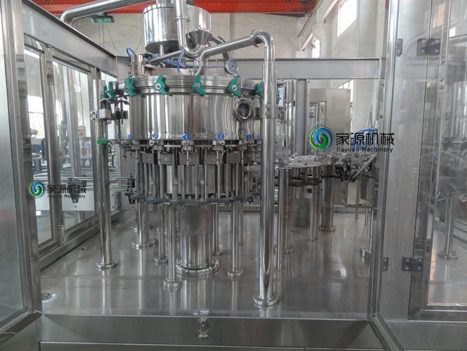 Máquina de engarrafamento automática carbonatada branca prateada das bebidas para a indústria de bebidas 1